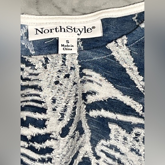 Floral Handkerchief Hem Burnout Blue Gradient Boho Tunic Top Flowy Size S - Picture 4 of 6